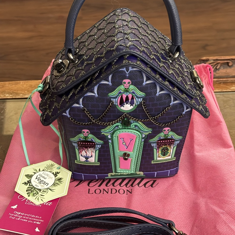 Vendula Cat Dracula’s Haunted House Bag
